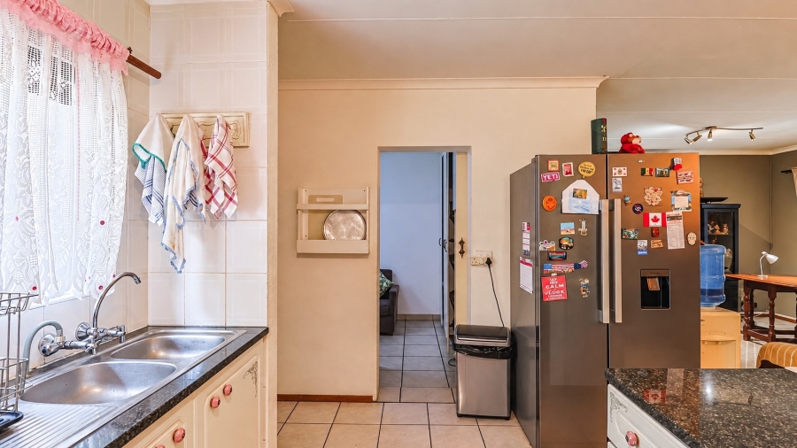 3 Bedroom Property for Sale in Safari Gardens North West